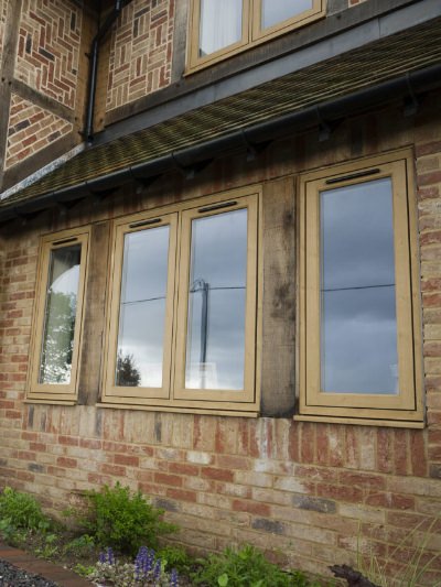 R7 Residence Windows