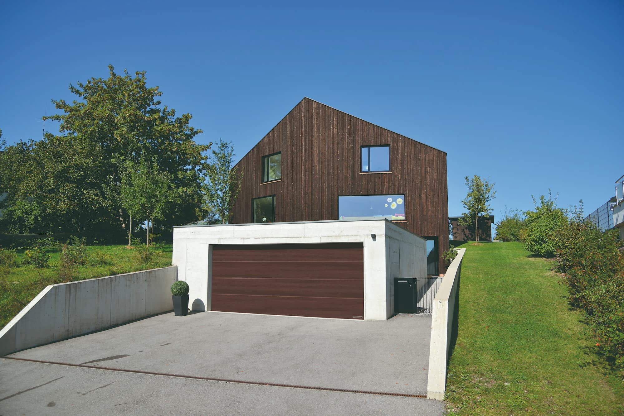 A Garador garage door for a home in Salisbury.