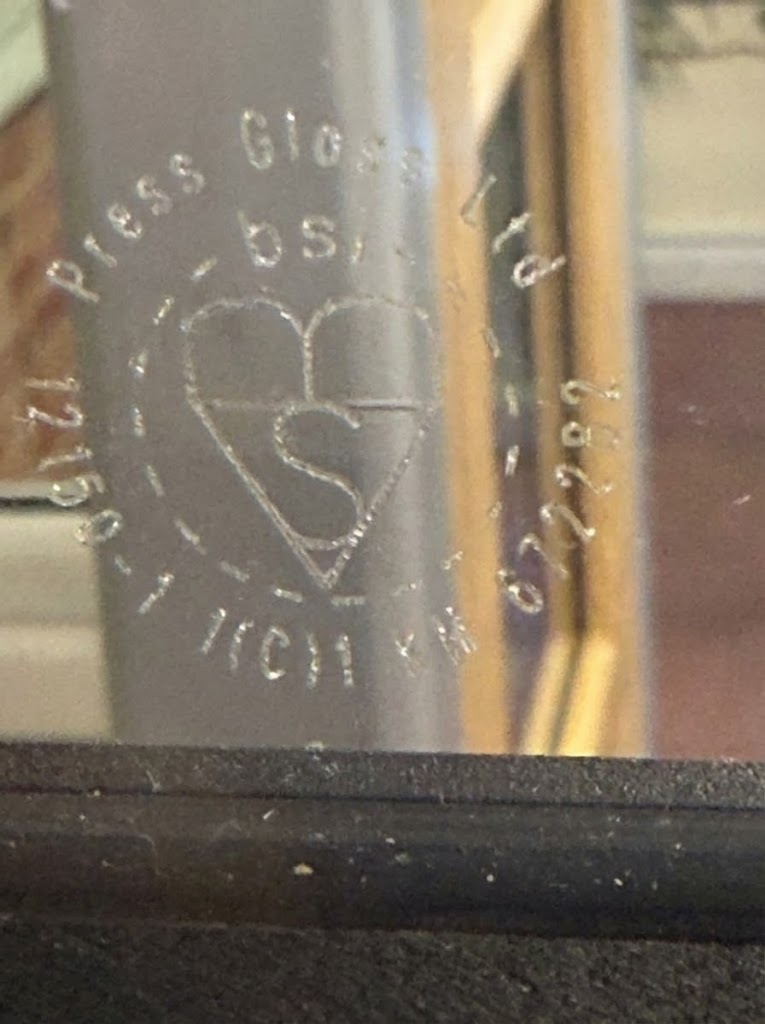 BS EN 12150 Kitemark on toughened safety glass