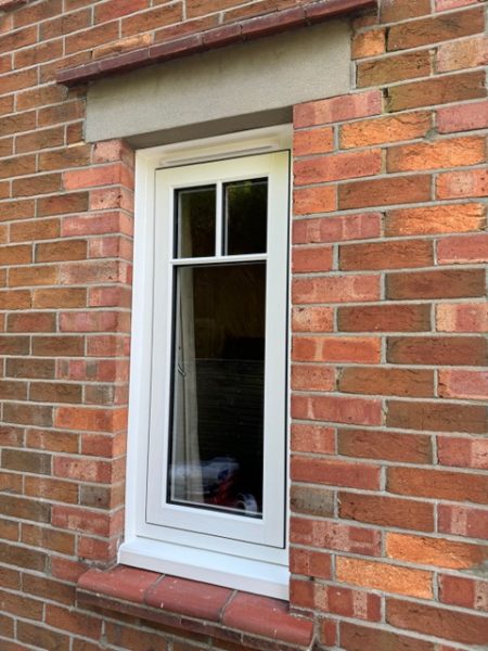 Small R9 window in white