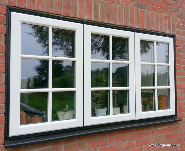 Beaumont window with astragal bars